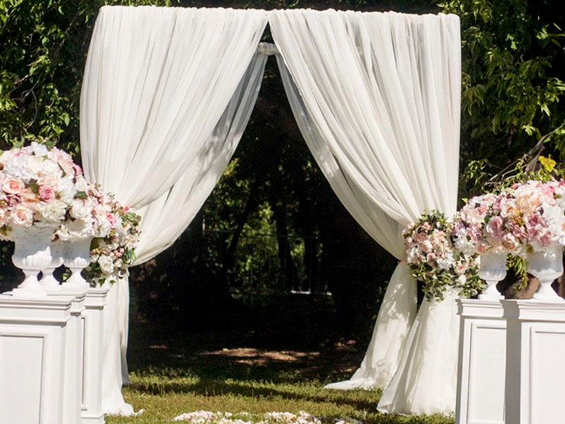 Свадебные арки для жениха и невесты (63 фото)